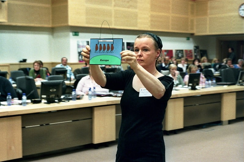 europe2020-poverty-explainer