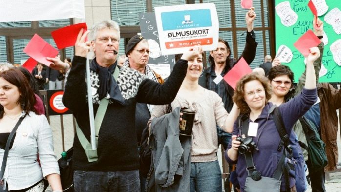 2012-red-card-PEP-meeting