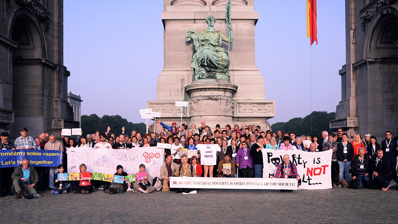 13th-meeting-family-picture-cropped