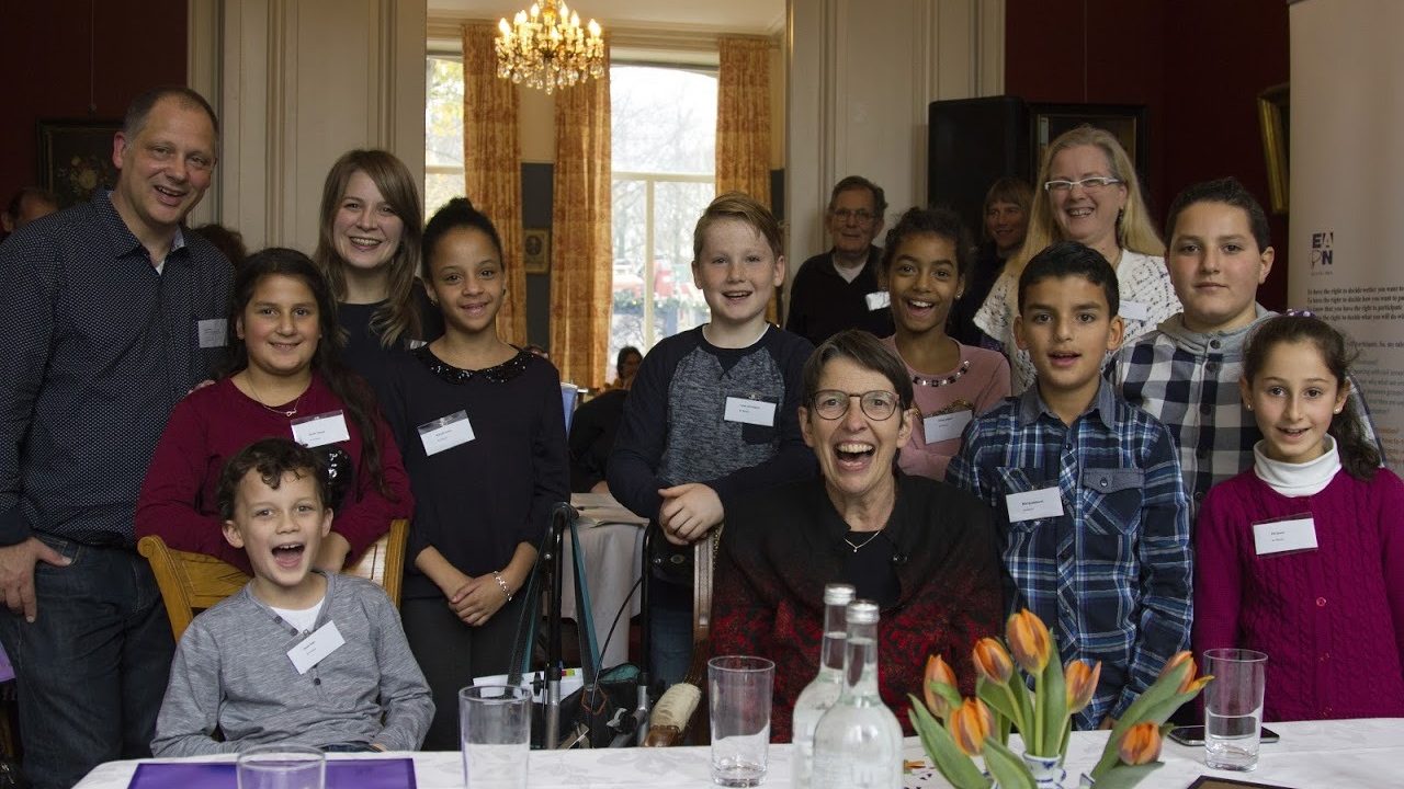 staatssecretaris-klijnsma-met-leerlingenraad